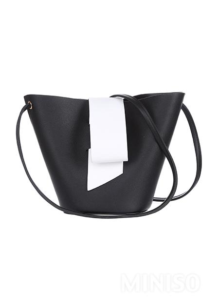 black and white bucket bag