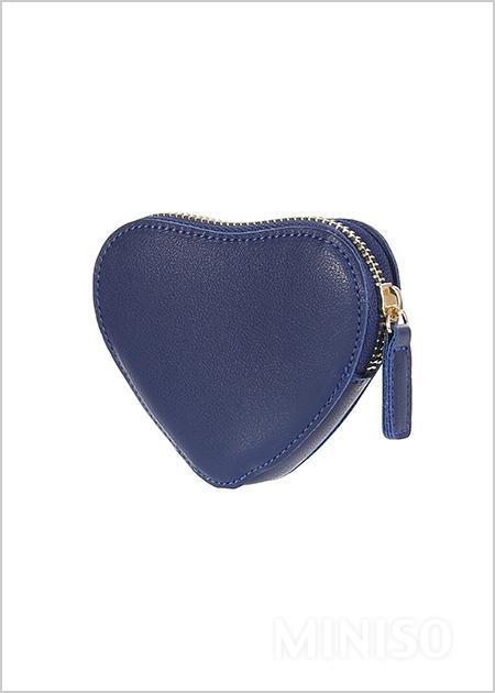 Miu Miu heart shaped coin purse gold studded Golden Leather ref.802560 -  Joli Closet